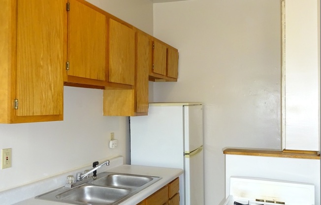 Studio, 1 bath, 340 sqft, $725, Unit 207