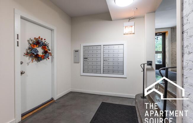 Studio, 1 bath, 500 sqft, $1,650, Unit Main
