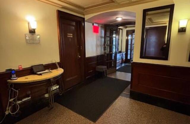 16 PARK AVE