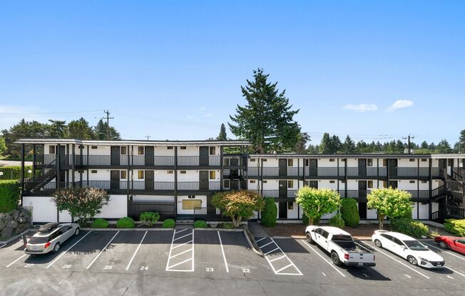 Highline Villas - Renovated 1-Bedroom Apartment | Steps from Downtown Burien