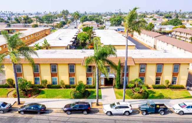 2 beds, 1 bath, 712 sqft, $2,295, Unit 29