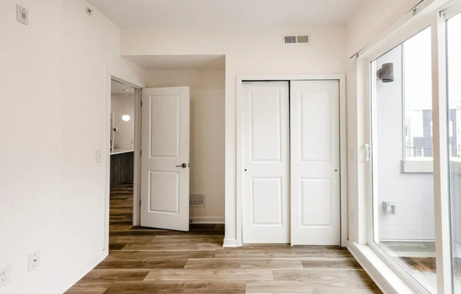 2 beds, 2 baths, 900 sqft, $1,795, Unit Unit 1661 D