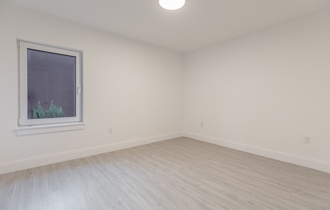 2 beds, 1 bath, 774 sqft, $3,550, Unit 102