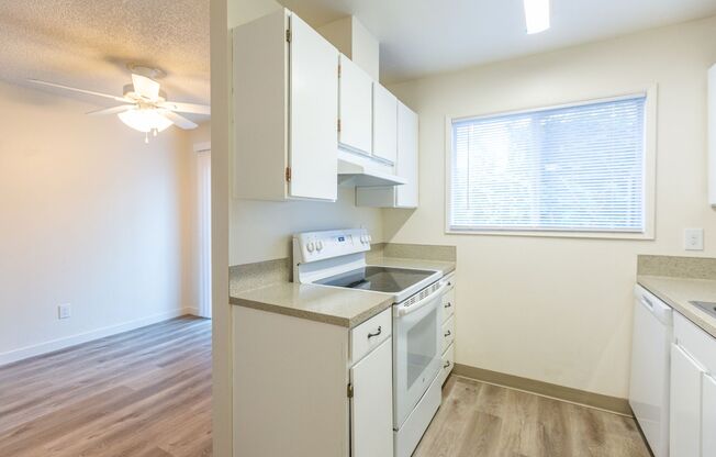 2 beds, 2 baths, 1,092 sqft, $1,899, Unit 46