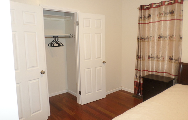 3 beds, 2 baths, $3,100