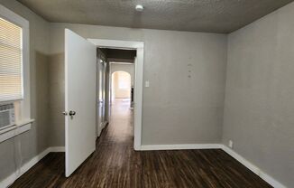 1 bed, 1 bath, $650