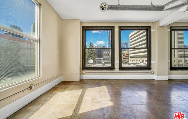 Studio, 1 bath, 750 sqft, $2,500, Unit 309