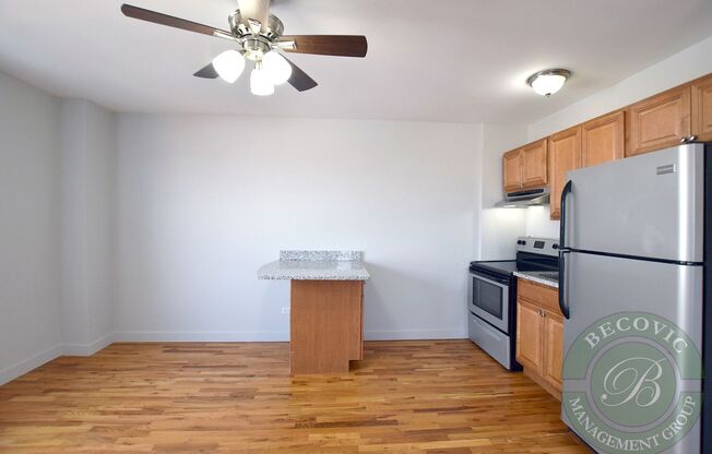Studio, 1 bath, 266 sqft, $1,350, Unit 7450-74