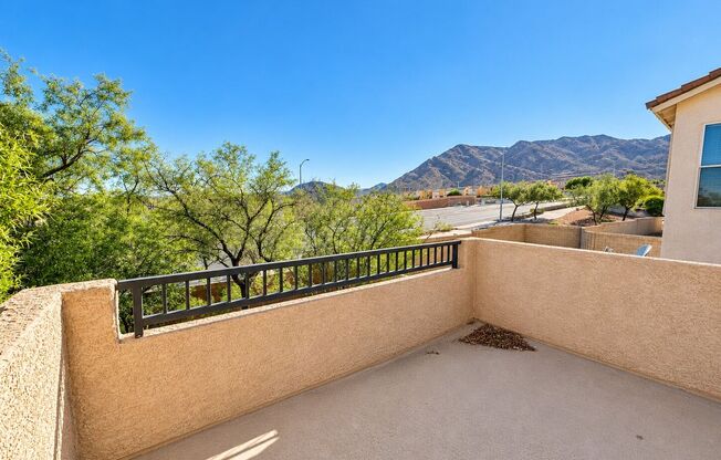 3 beds, 2.5 baths, $2,250