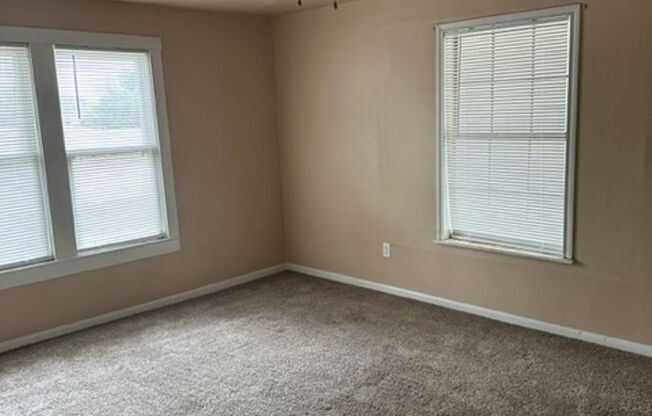 2 beds, 1 bath, $950