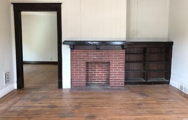 232 W.Delavan ave