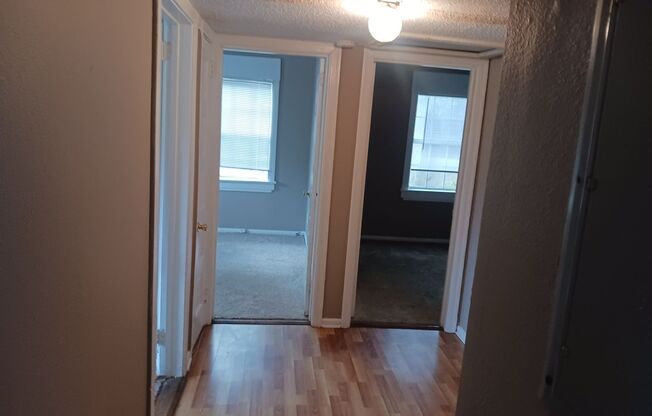 3 beds, 2 baths, $1,250