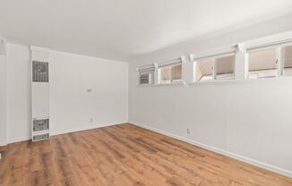 1 bed, 1 bath, $1,300