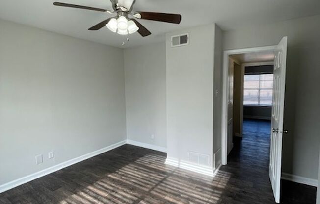 3 beds, 2 baths, 1,256 sqft, $1,550, Unit 12-1203 W/D