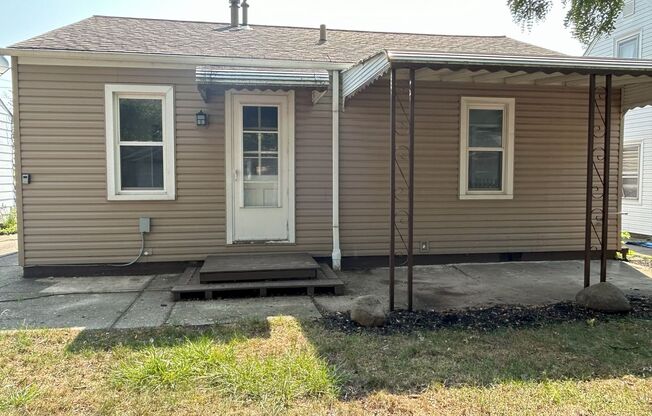 Bellaire - Puritas Area - 2 Bedrooms - 1 Bath - Single Family Home