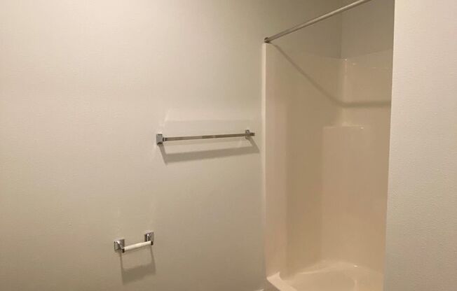 Studio, 1 bath, 175 sqft, $1,150, Unit 3211
