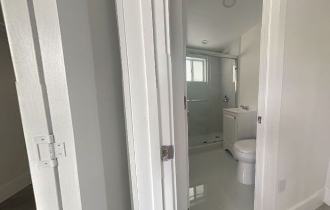 1 bed, 1 bath, 568 sqft, $2,290, Unit 11- Unit 07