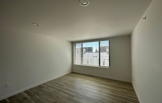 2 beds, 2 baths, 919 sqft, $2,250, Unit 204 MFTE
