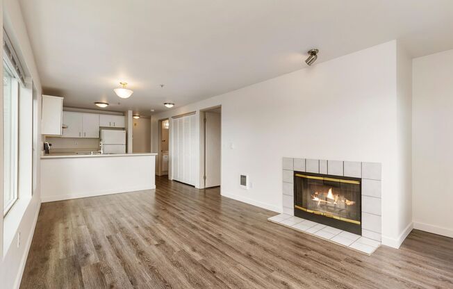 2 beds, 2 baths, 985 sqft, $2,615, Unit 305
