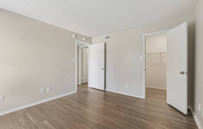 Camino del Sol in Dallas TX Seville Bedroom