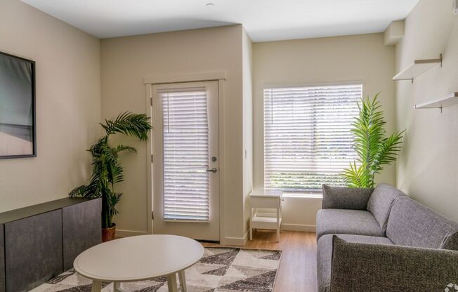 1 bed, 1 bath, 690 sqft, $1,499, Unit 212-220