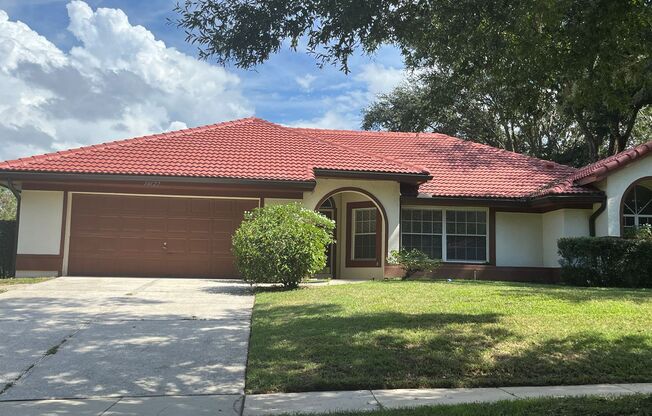 Spacious Pool home, 4 bedrooms, 3 full baths, near Doctor Phillips. Plenty of room for everyone including the pets!