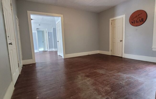 2 beds, 1 bath, $850