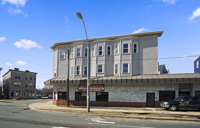 2 WALNUT ST