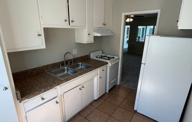 1682 SOUTHWOOD APARTMENTS LLC