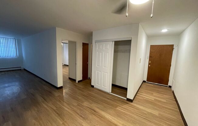 1 bed, 1 bath, 775 sqft, $1,175, Unit 3701-004