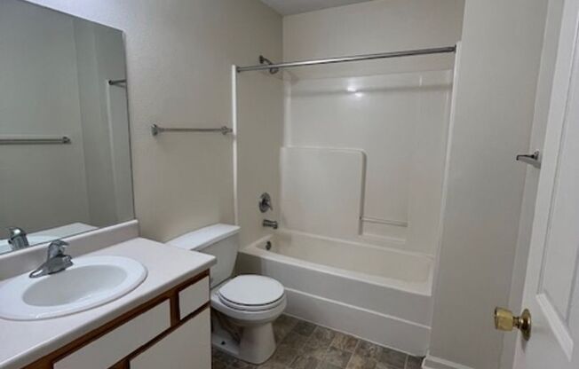 1 bed, 1 bath, 670 sqft, $829, Unit 104