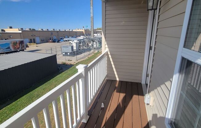 2 beds, 2 baths, $1,300