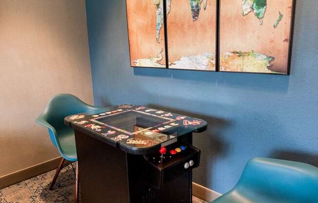 Kent Apartments - Vibe Apartments - Game Room 2