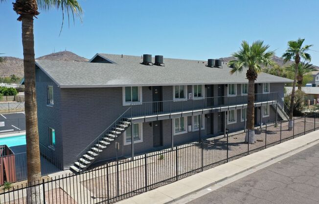 2 beds, 1 bath, 750 sqft, $1,345, Unit 26