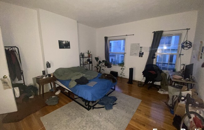 8 SEWALL ST