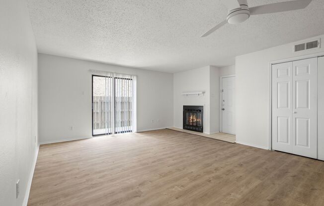 2 beds, 2 baths, 936 sqft, $1,595, Unit 200 Brothers Blvd #6102