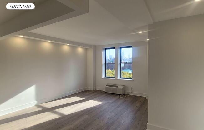 2 beds, 2 baths, $7,650, Unit 10B