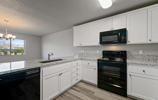 4252 ASH GRV DR NE