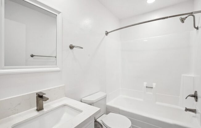 1 bed, 1 bath, 695 sqft, $1,898, Unit 208