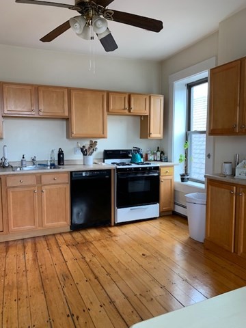 557 E 6 ST