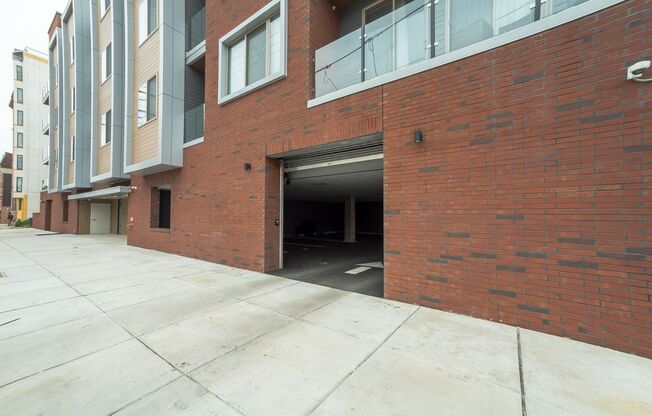 2 beds, 2 baths, 1,100 sqft, $2,450, Unit Unit 403
