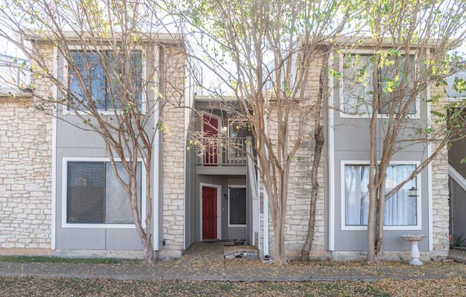 Cozy South East Austin Condo