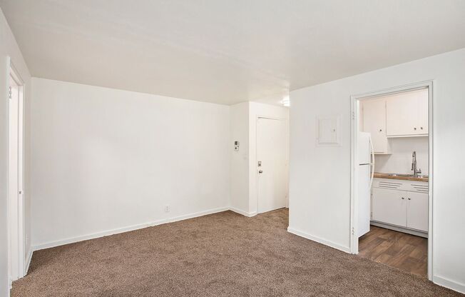 1 bed, 1 bath, 550 sqft, $775, Unit 1415 Unit #202