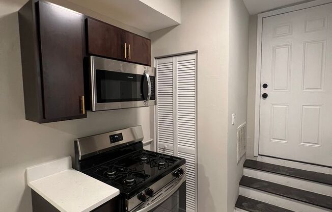 4035 Central Park