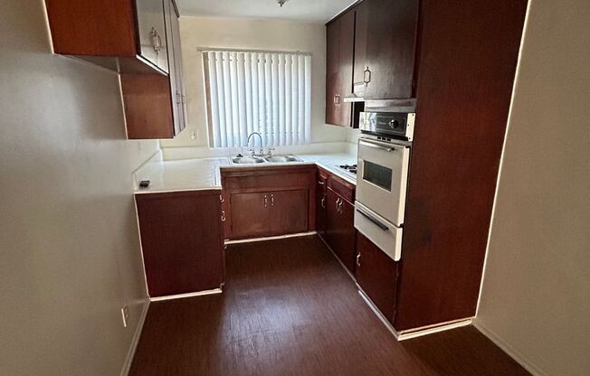 1 bed, 1 bath, 461 sqft, $1,750, Unit 18