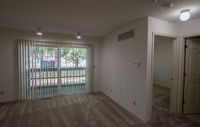 1 bed, 1 bath, 660 sqft, $1,220, Unit 301-7-107