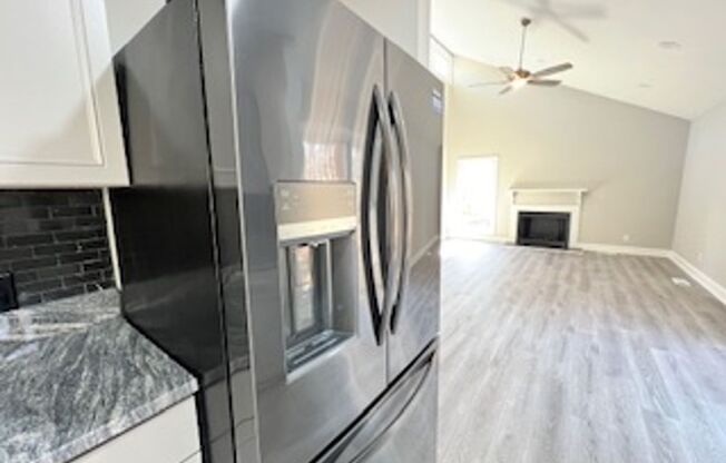 $2,500 – 3-bedroom, 2-bathroom house in Chapel Hill with Great Brand-New Amenities