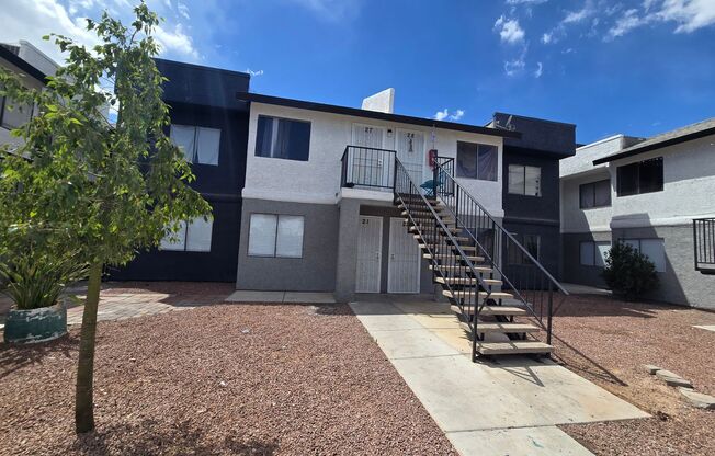 2 beds, 2 baths, 875 sqft, $1,455.5, Unit 21