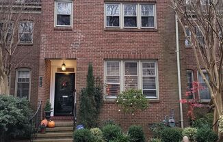 4 beds, 3.5 baths, $2,895