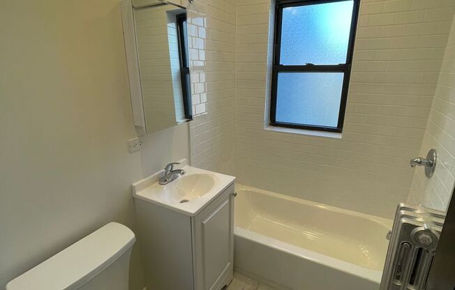 Lovely Renovated Building on Quiet Block Near the Lake! Studio's and 1 BR's.